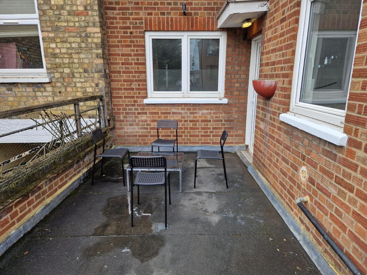 Finchley Holidays Whetstone Dış mekan fotoğraf