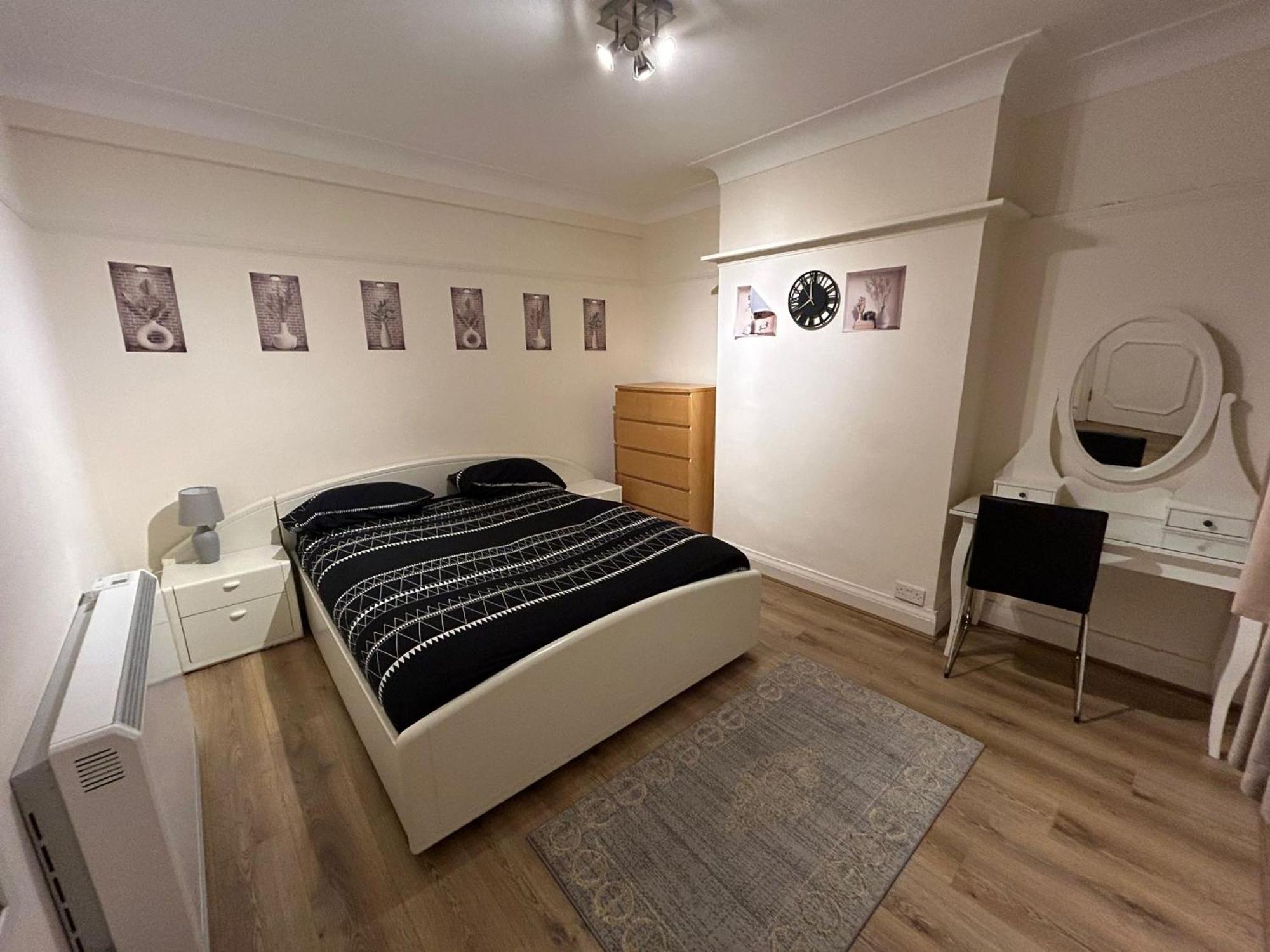 Finchley Holidays Whetstone Dış mekan fotoğraf